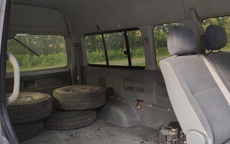 Toyota HiAce H200, 2008 год, 1 550 000 рублей, 8 фотография