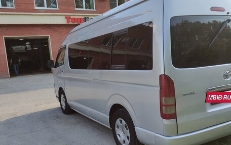 Toyota HiAce H200, 2008 год, 1 550 000 рублей, 3 фотография