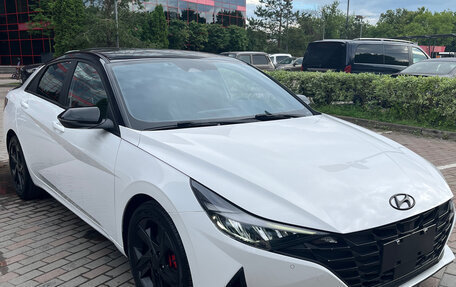 Hyundai Elantra, 2023 год, 1 799 021 рублей, 8 фотография