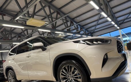 Toyota Highlander, 2026 год, 5 399 000 рублей, 16 фотография