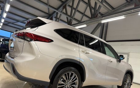 Toyota Highlander, 2026 год, 5 399 000 рублей, 17 фотография