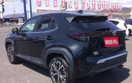 Toyota Yaris Cross, 2022 год, 1 250 000 рублей, 6 фотография