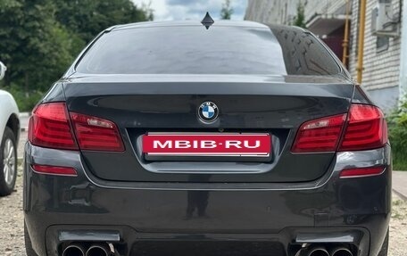 BMW 5 серия, 2011 год, 1 800 000 рублей, 4 фотография
