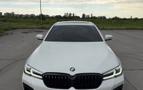 BMW 5 серия, 2020 год, 4 870 000 рублей, 2 фотография