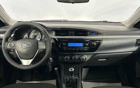 Toyota Corolla, 2014 год, 1 300 000 рублей, 19 фотография