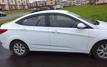 Hyundai Solaris II рестайлинг, 2016 год, 650 000 рублей, 5 фотография