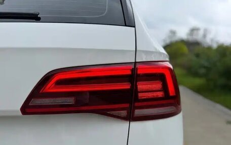 Volkswagen Tharu, 2022 год, 1 834 000 рублей, 8 фотография