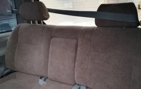 Toyota Regius, 2000 год, 350 000 рублей, 10 фотография