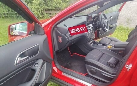 Mercedes-Benz GLA, 2016 год, 1 700 000 рублей, 12 фотография