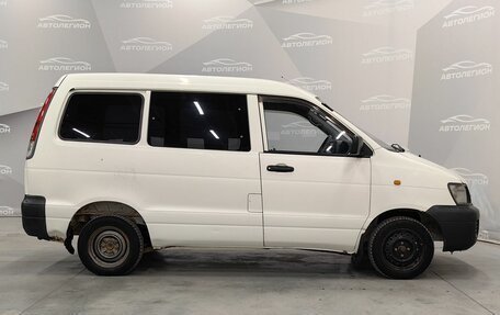 Toyota Town Ace III, 2002 год, 355 000 рублей, 7 фотография