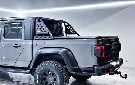 Jeep Gladiator, 2020 год, 5 700 000 рублей, 30 фотография