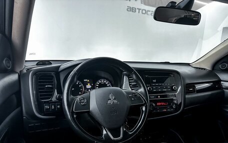 Mitsubishi Outlander III рестайлинг 3, 2018 год, 2 019 000 рублей, 20 фотография