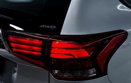Mitsubishi Outlander III рестайлинг 3, 2018 год, 2 019 000 рублей, 28 фотография