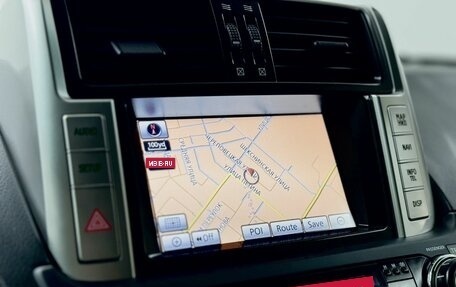 Toyota Land Cruiser Prado 150 рестайлинг 2, 2011 год, 2 700 000 рублей, 14 фотография
