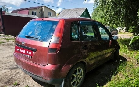Ford Fiesta, 2003 год, 180 000 рублей, 3 фотография