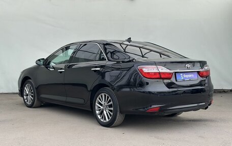 Toyota Camry, 2017 год, 1 980 000 рублей, 5 фотография