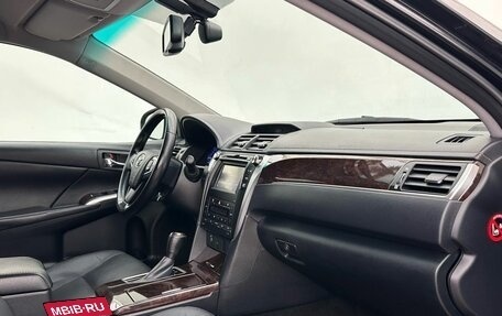 Toyota Camry, 2017 год, 1 980 000 рублей, 11 фотография