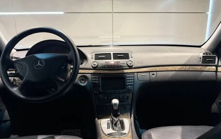 Mercedes-Benz E-Класс, 2006 год, 970 000 рублей, 12 фотография
