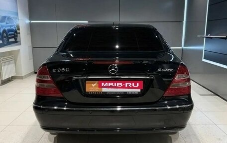 Mercedes-Benz E-Класс, 2006 год, 970 000 рублей, 4 фотография