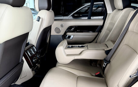 Land Rover Range Rover IV рестайлинг, 2020 год, 6 700 000 рублей, 32 фотография