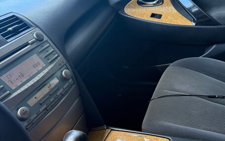 Toyota Camry, 2006 год, 700 000 рублей, 7 фотография