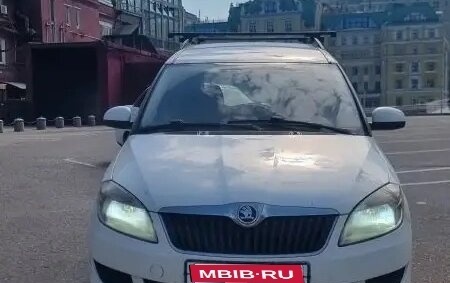 Skoda Roomster, 2014 год, 420 000 рублей, 1 фотография