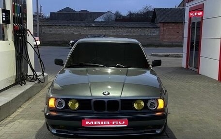 BMW 5 серия, 1994 год, 650 000 рублей, 1 фотография
