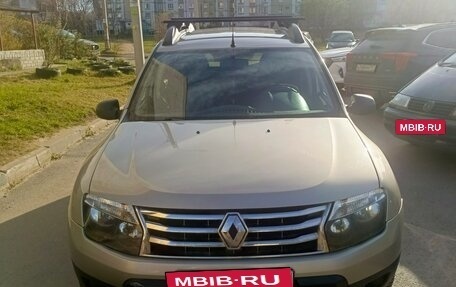 Renault Duster I рестайлинг, 2014 год, 858 000 рублей, 2 фотография