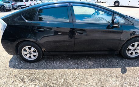 Toyota Prius, 2010 год, 750 000 рублей, 4 фотография