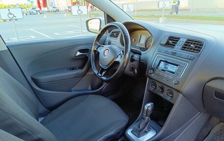 Volkswagen Polo VI (EU Market), 2017 год, 900 000 рублей, 8 фотография