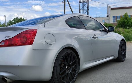 Nissan Skyline, 2009 год, 870 000 рублей, 10 фотография