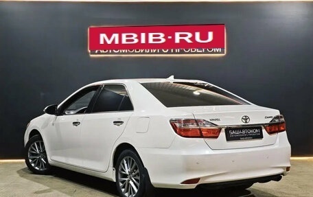Toyota Camry, 2016 год, 1 899 000 рублей, 6 фотография