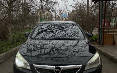 Opel Astra J, 2010 год, 700 000 рублей, 2 фотография
