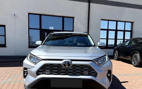 Toyota RAV4, 2022 год, 3 000 000 рублей, 4 фотография