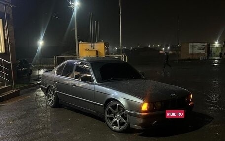 BMW 5 серия, 1994 год, 650 000 рублей, 2 фотография