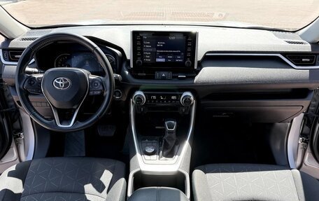Toyota RAV4, 2022 год, 3 000 000 рублей, 7 фотография