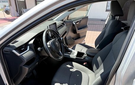 Toyota RAV4, 2022 год, 3 000 000 рублей, 8 фотография