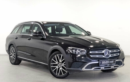 Mercedes-Benz E-Класс, 2020 год, 4 305 000 рублей, 3 фотография