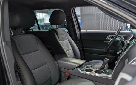 Ford Explorer VI, 2013 год, 1 799 000 рублей, 34 фотография