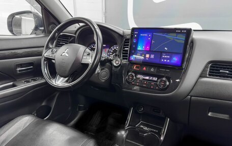 Mitsubishi Outlander III рестайлинг 3, 2015 год, 1 949 900 рублей, 9 фотография