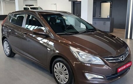 Hyundai Solaris II рестайлинг, 2015 год, 999 000 рублей, 1 фотография
