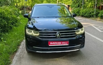 Volkswagen Tiguan II, 2021 год, 3 800 000 рублей, 1 фотография