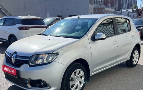 Renault Sandero II рестайлинг, 2016 год, 850 000 рублей, 1 фотография