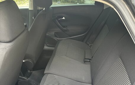 Volkswagen Polo VI (EU Market), 2011 год, 670 000 рублей, 6 фотография