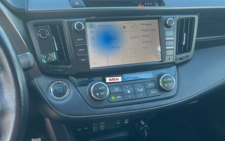 Toyota RAV4, 2017 год, 2 600 000 рублей, 14 фотография