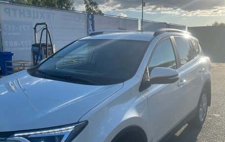 Toyota RAV4, 2017 год, 2 600 000 рублей, 9 фотография