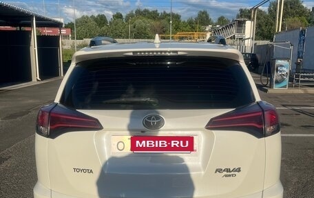 Toyota RAV4, 2017 год, 2 600 000 рублей, 7 фотография