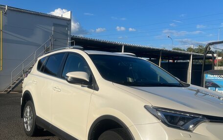 Toyota RAV4, 2017 год, 2 600 000 рублей, 28 фотография