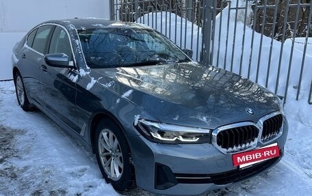 BMW 5 серия, 2020 год, 3 600 000 рублей, 10 фотография