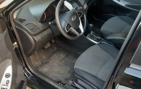 Hyundai Solaris II рестайлинг, 2014 год, 890 000 рублей, 2 фотография